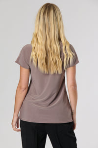 Saloos Essential Extended-Shoulder Top with Necklace