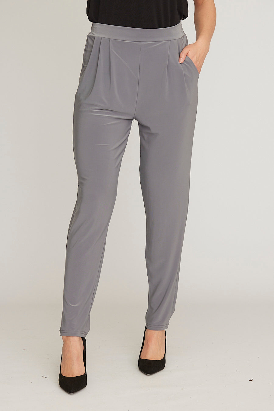 Saloos Essential Tapered Trousers with Pockets