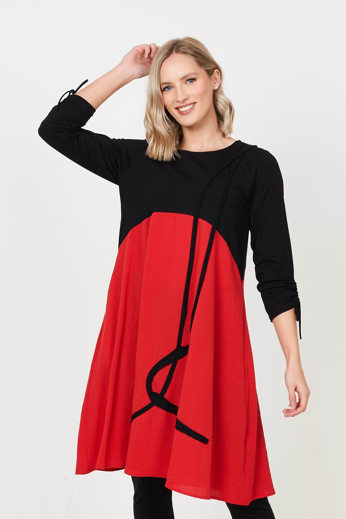 2E Dress Red / UK: 10 - EU: 36 - US: XS Applique Colour Block Midi Dress