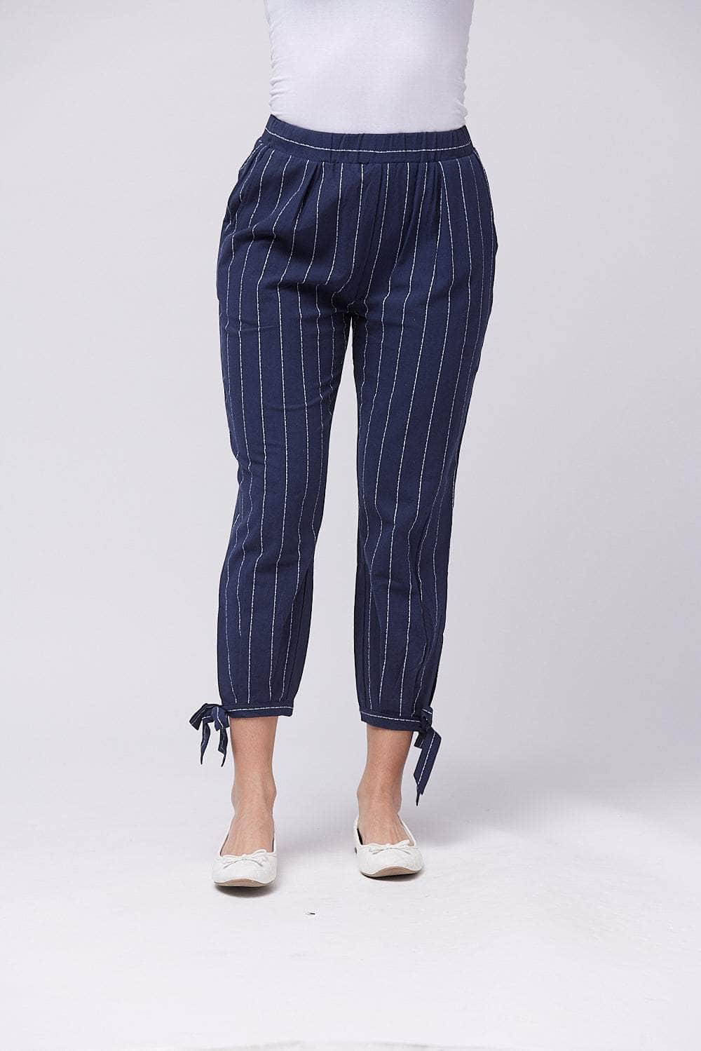 G4 Trousers Navy / UK: 12 - EU: 38 - US: S Saloos Three-Quarter Pinstripe Trousers with Pockets