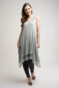 Saloos Dress 12 / Mint Crinkle Sleeveless Midi-Dress