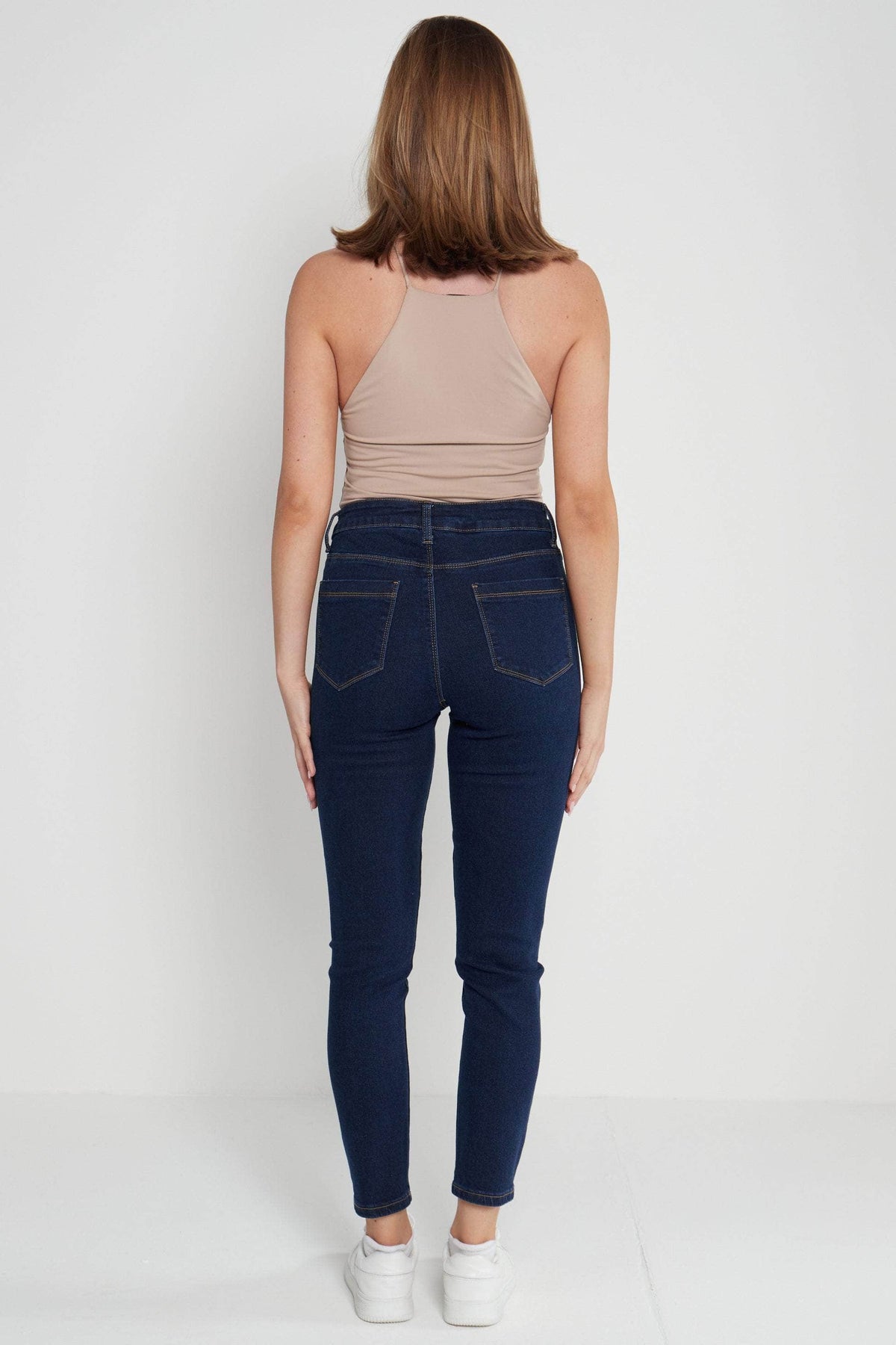 Saloos Trousers Tapered Mid-High Waist Jeans