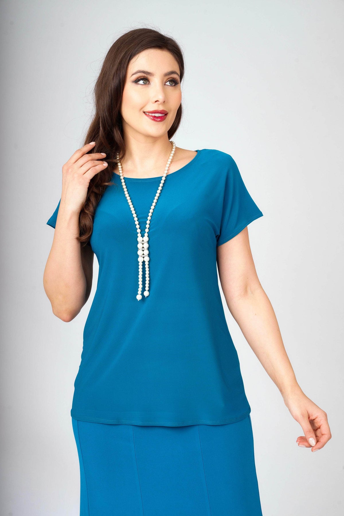 T1 Top Teal / UK: 12 - EU: 38 - US: S Essential Extended-Shoulder Top with Necklace